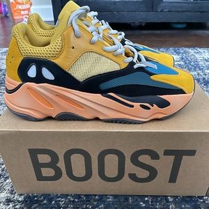 Yeezy 700 boost “sun”